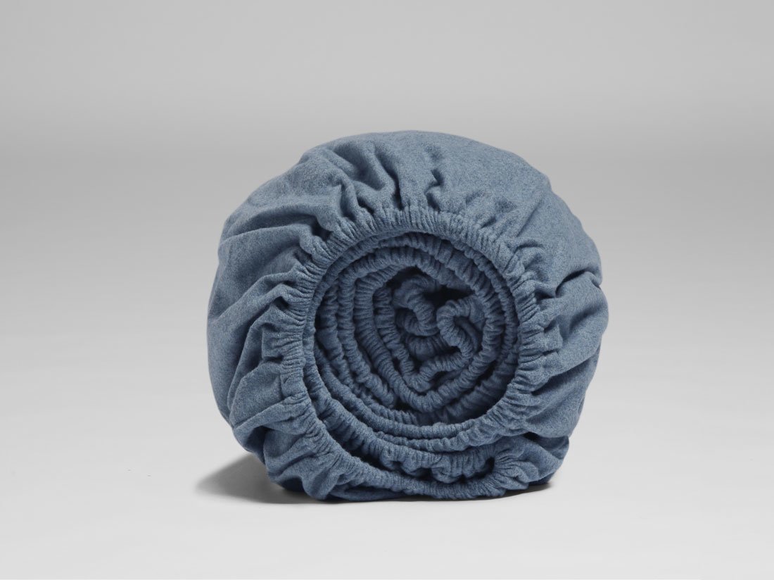 Yumeko Hoeslaken velvet flanel denim blue 100x200x30 100 biologisch katoen, flanel (licht geborsteld)