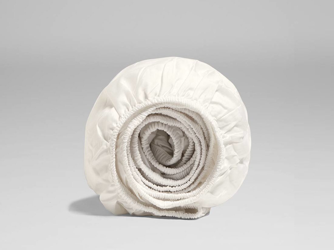 Yumeko Hoeslaken katoen satijn warm white 90x200x30 100 biologisch en fairtrade katoen, satijn geweven