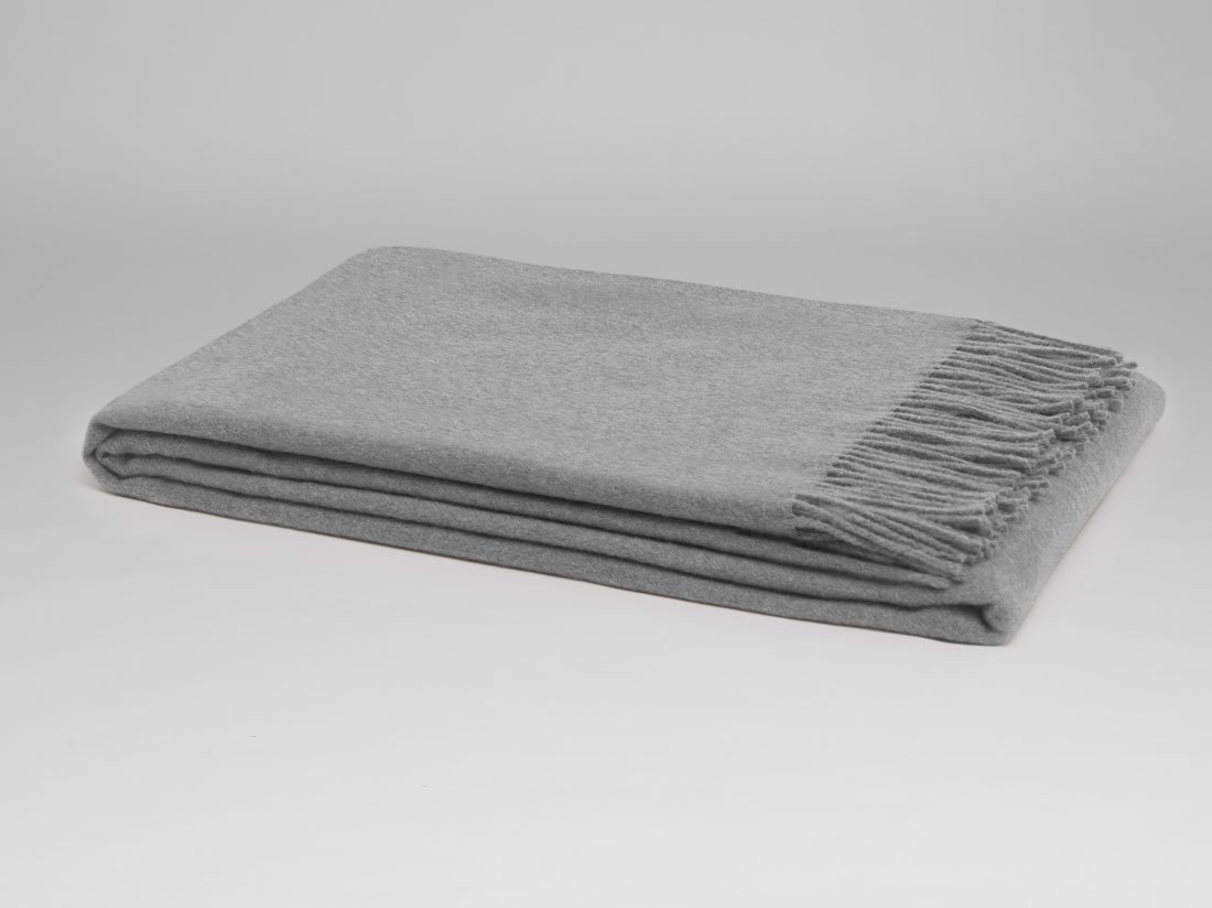 Yumeko Plaid kasjmier light grey 100 wol van de cashmere geit