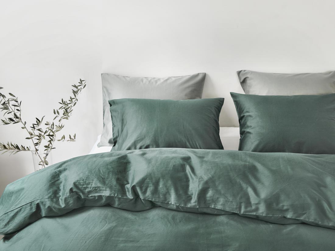 Yumeko Overtrekset katoen satijn deep green 155x220 1 80x80 100 biologisch en fairtrade katoen, satijn geweven