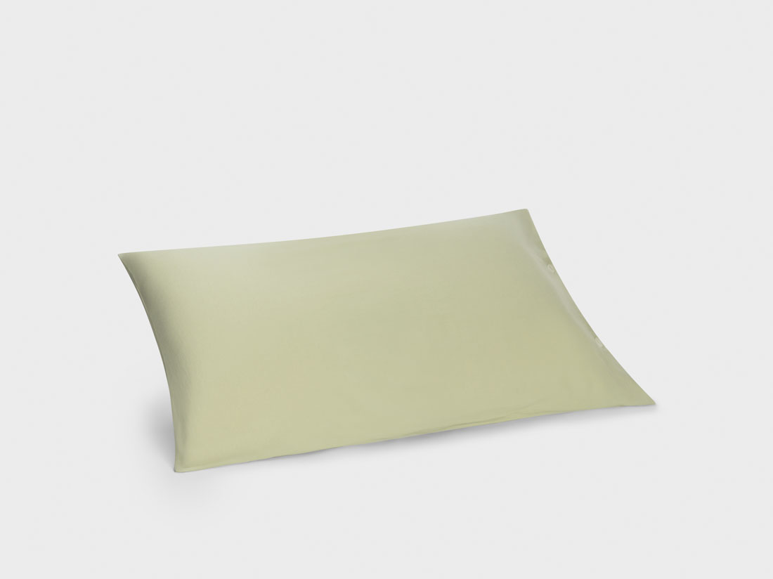 Yumeko Kussensloop jersey pistachio green 40x80 100 biologisch en fairtrade katoen, jersey katoen (gebreid)
