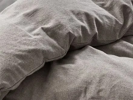 Close-up van flanel in stone brown