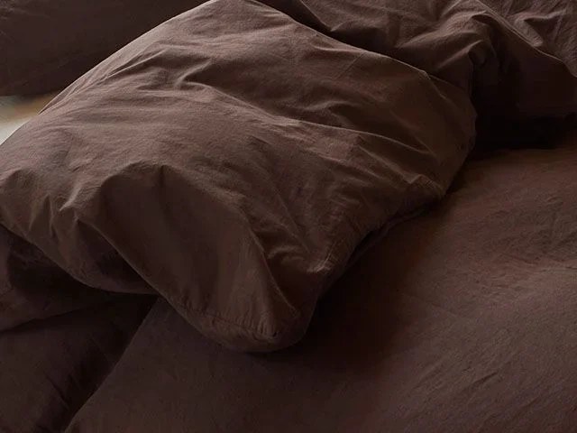Close-up van hennep/katoen in roasted brown