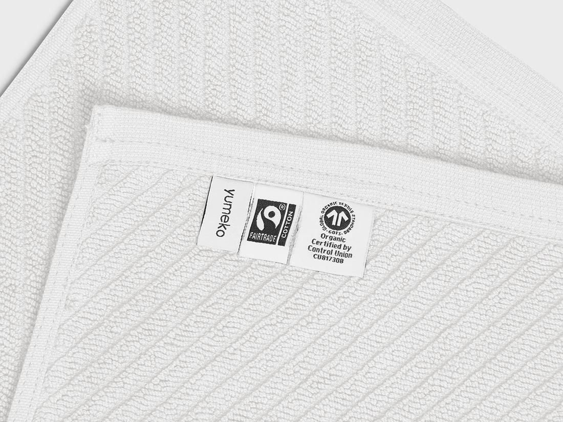 Badrumsmatta pure white 52x81