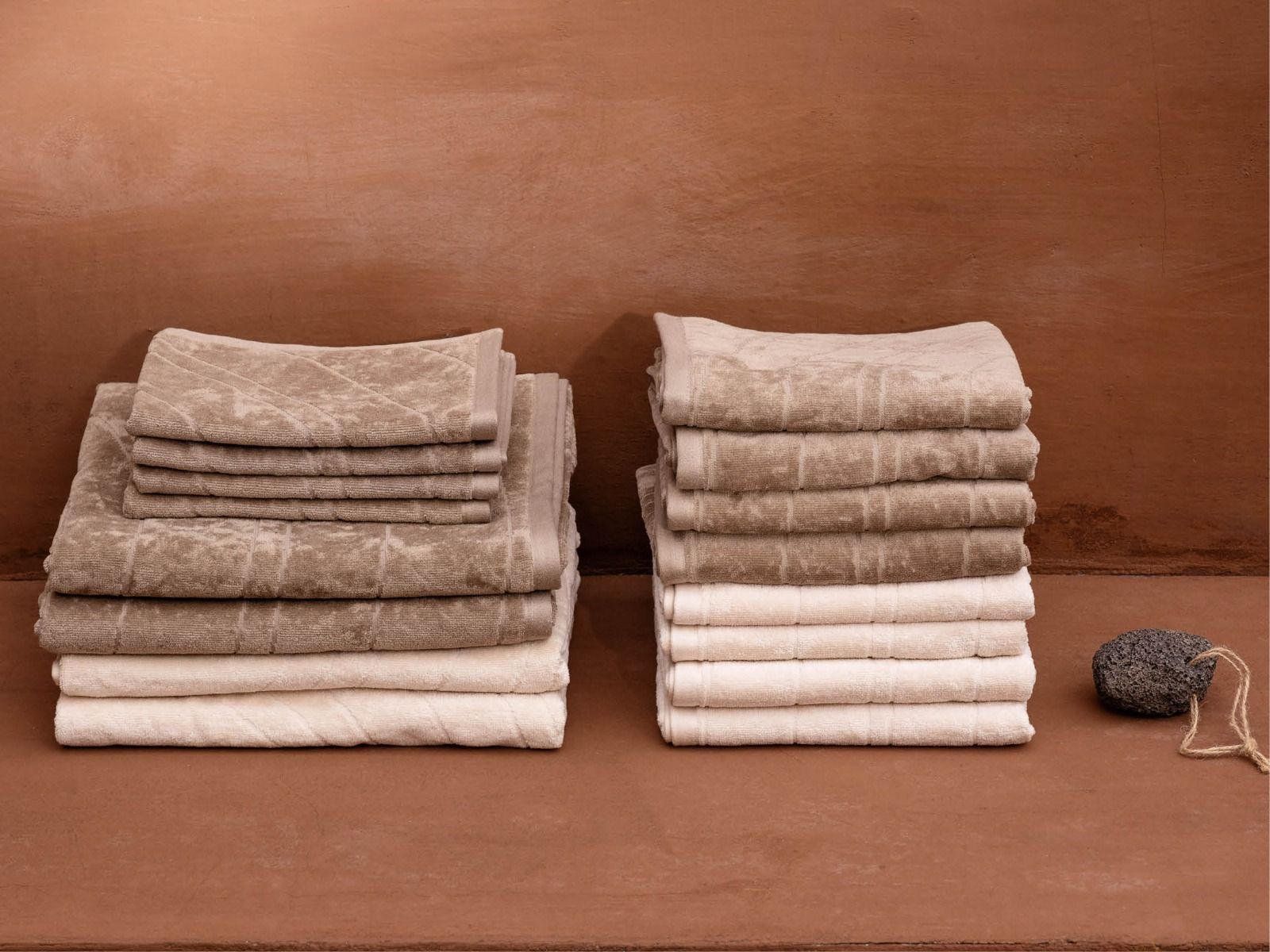 Duschhanddukar velour classic taupe 70x140 - 2 stycken