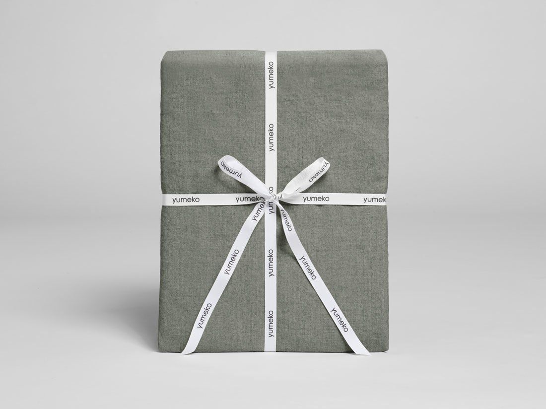 Parure de lit lin lavé vert pierre