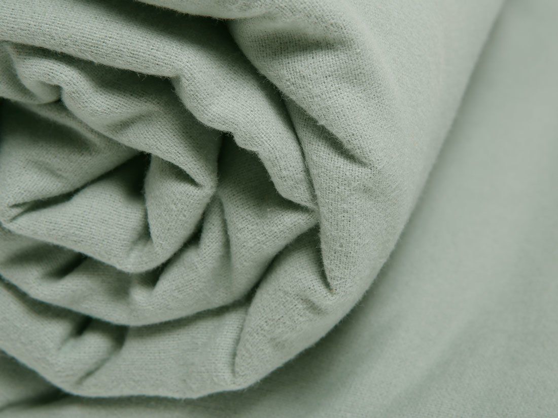 Drap plat flanelle de coton vert pâle