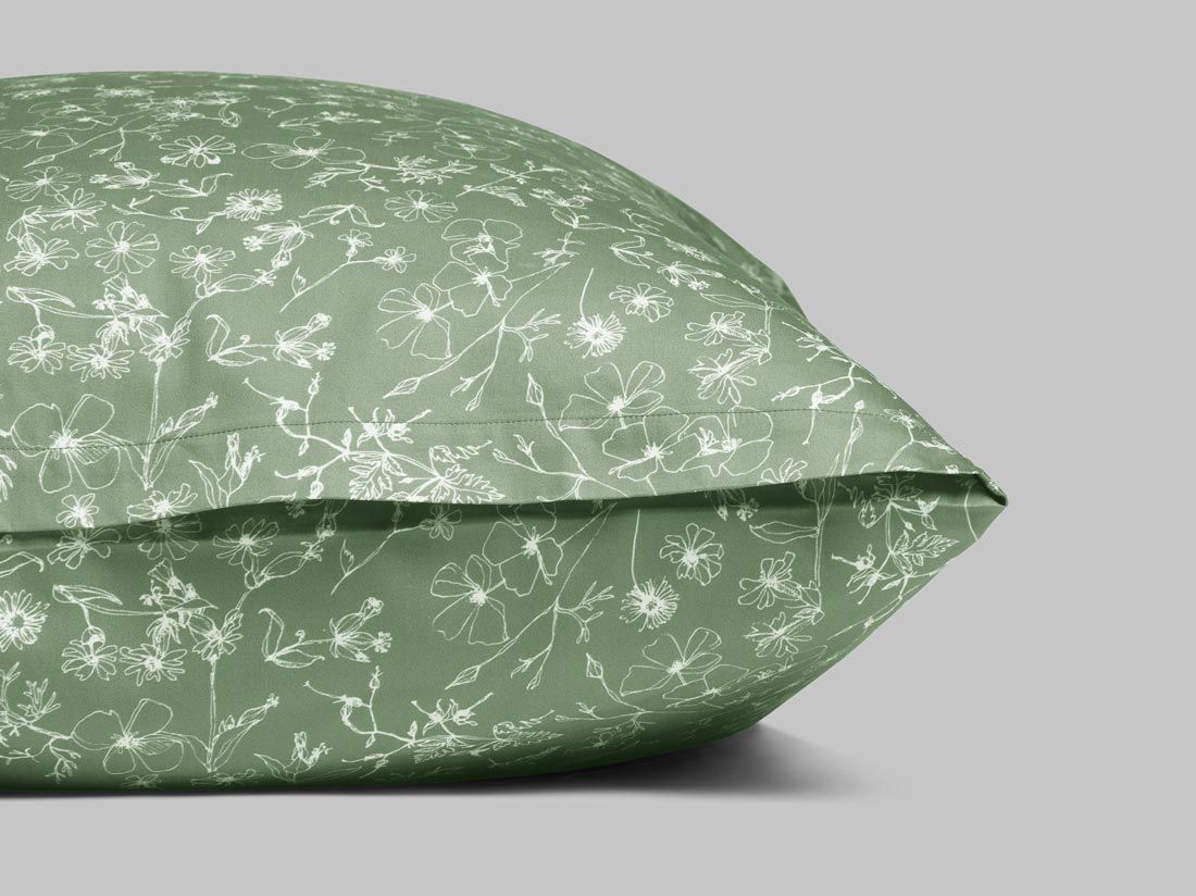 Taie d'oreiller satin de coton champs de fleurs vert d'olive