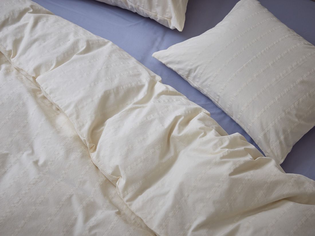 Parure de lit en coton seersucker blanc doux