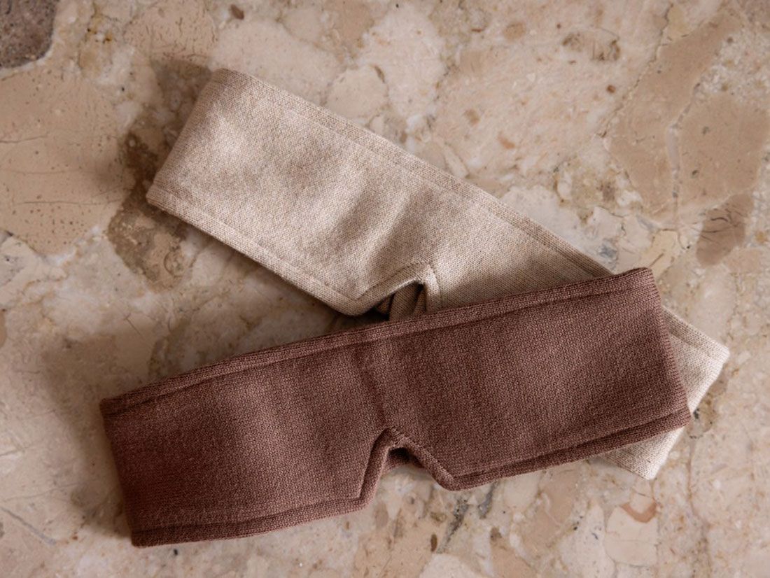 Sovemaske strikket bomuld oat melange