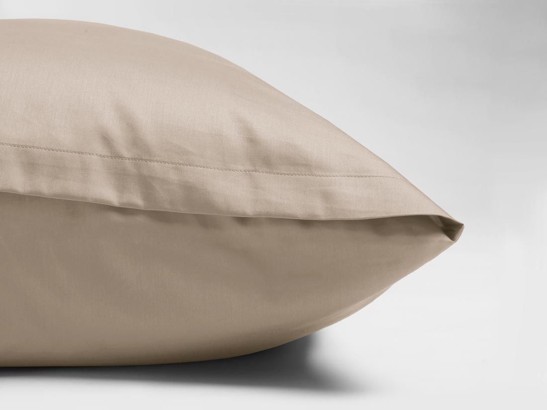 Parure de lit satin de coton taupe chaud