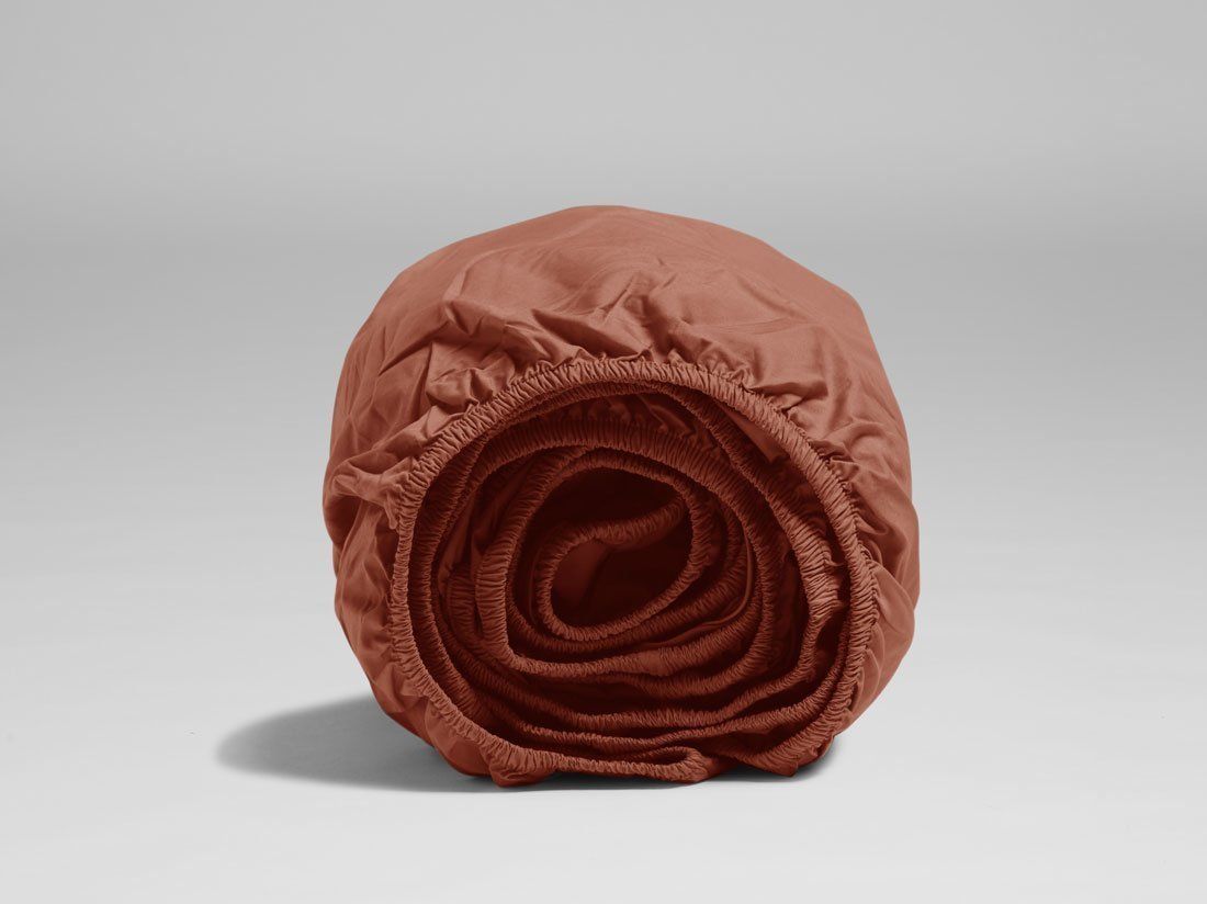 Faconlagen percale rusty red 140x200x30