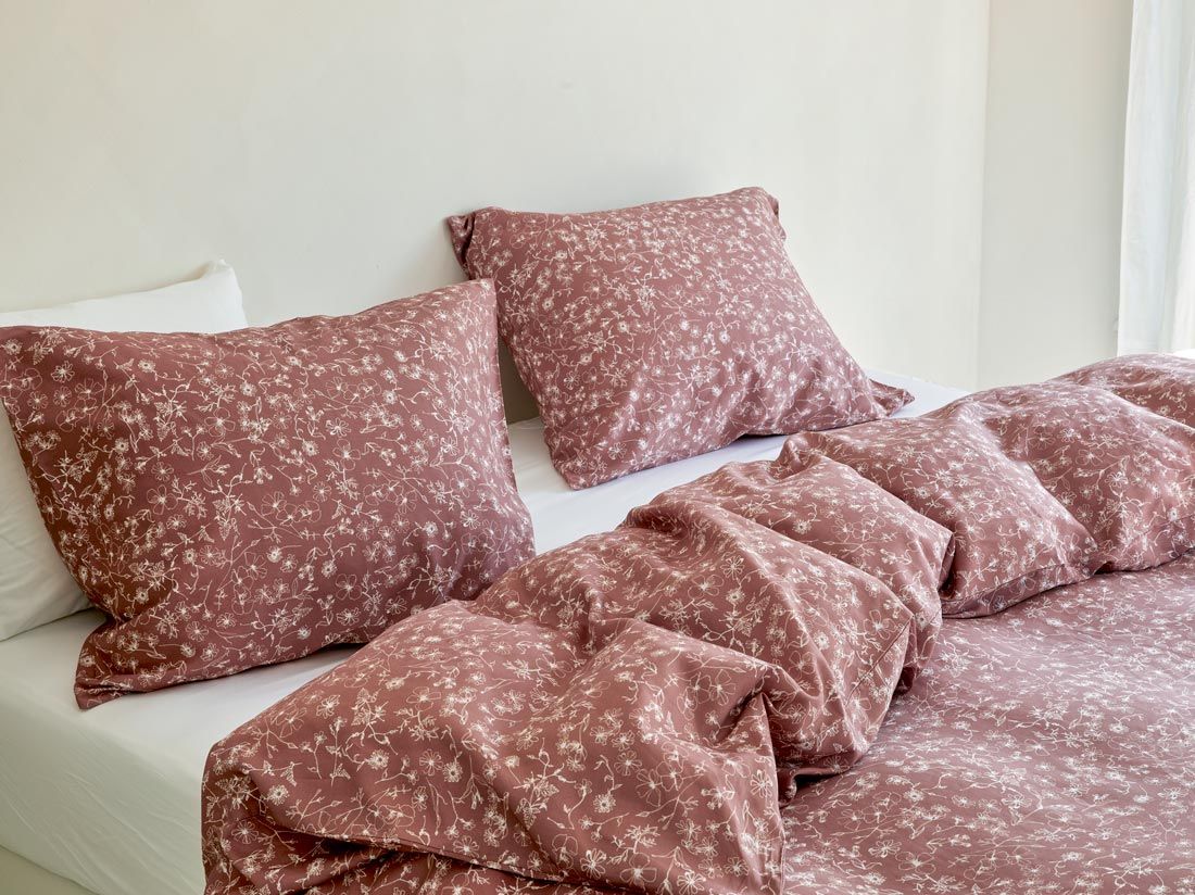 Parure de lit satin de coton champs de fleurs blush 200x220 + 2/60x70