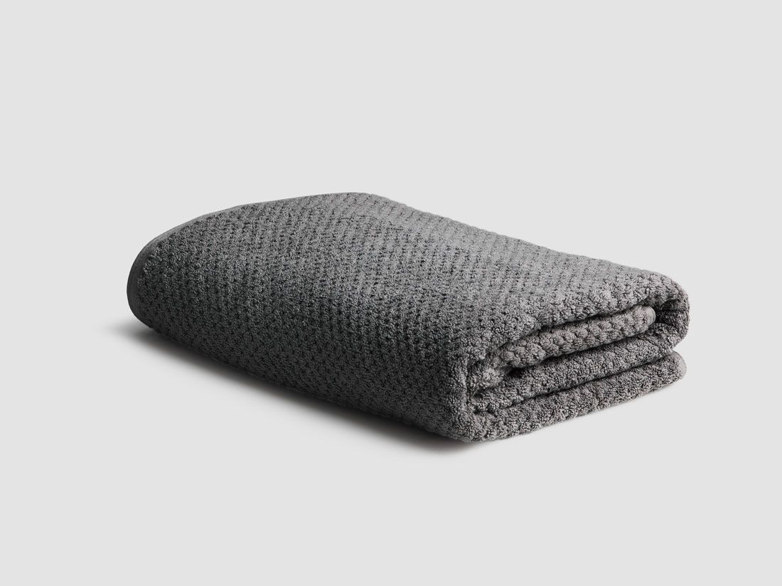 Badlakan dots dark grey 100x150 - 1 styck