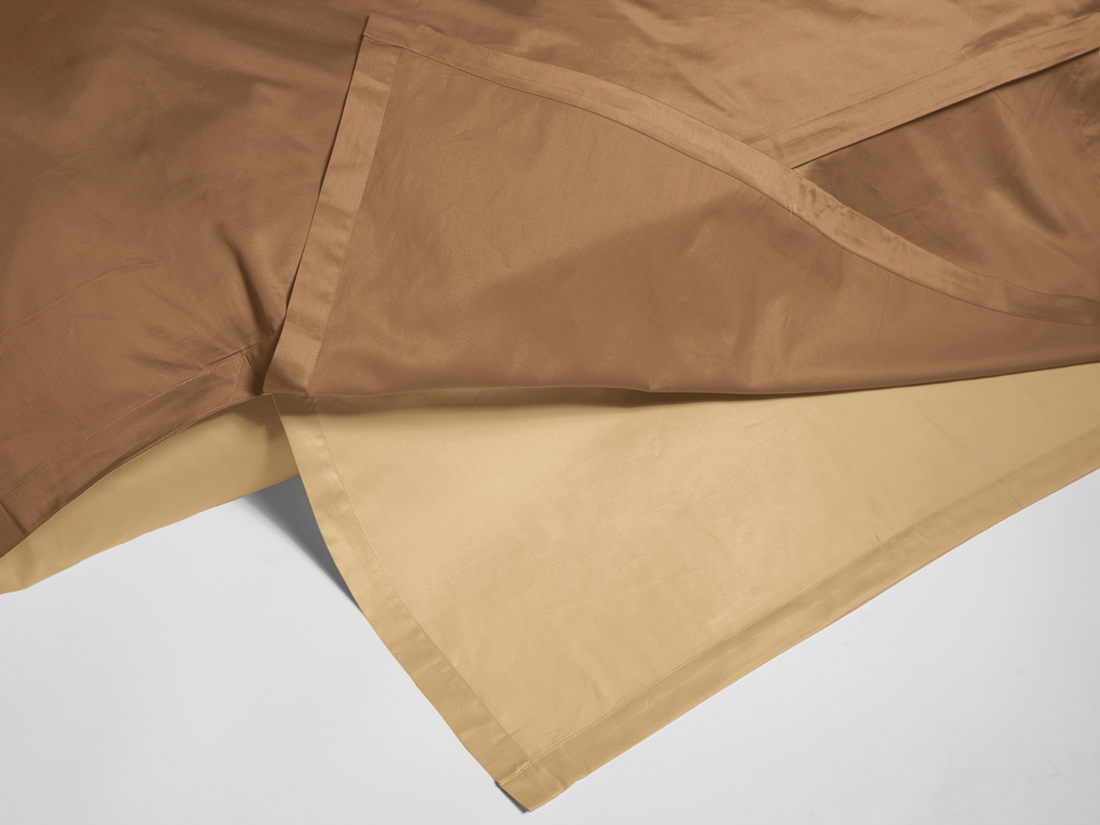 Dekbedovertrek katoen satijn double face caramel