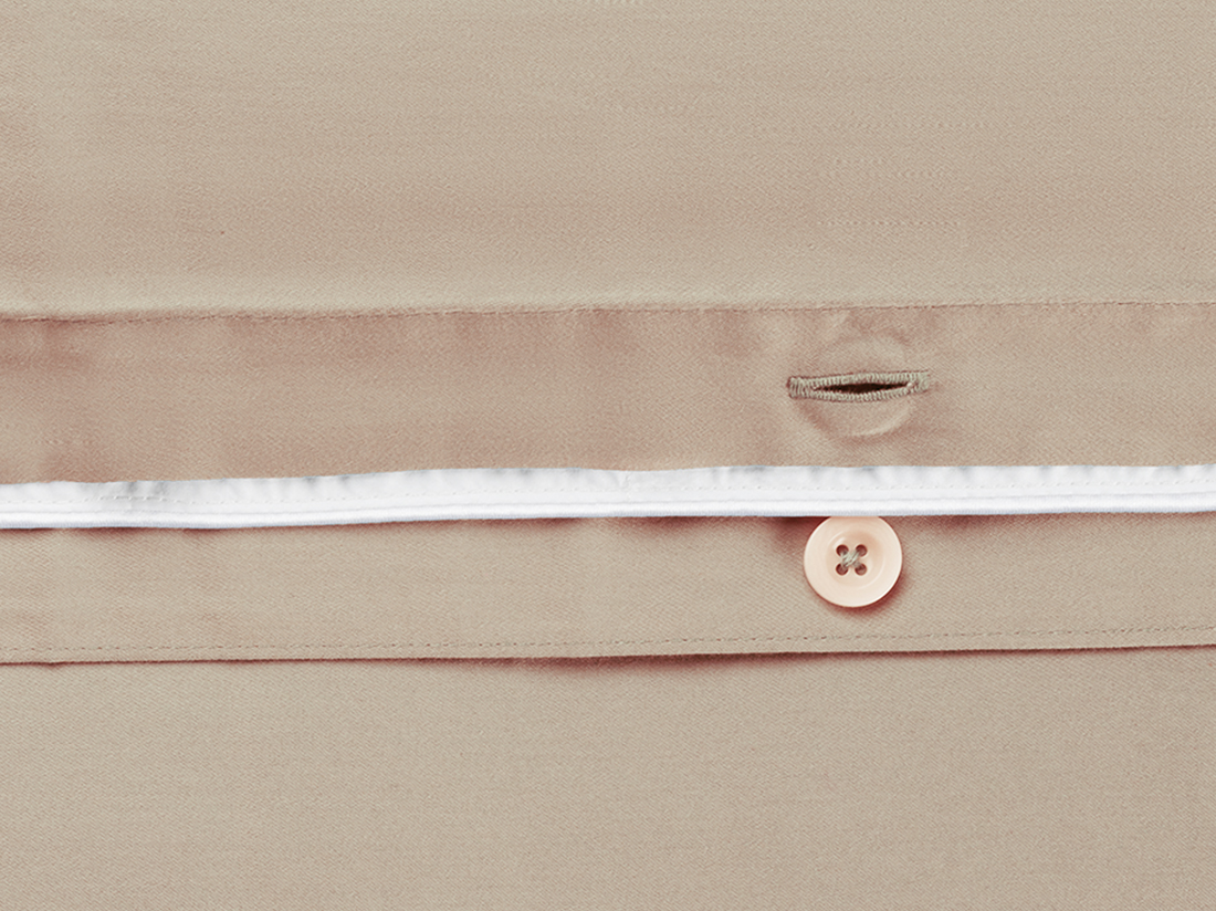 Påslakanset bomullssatin warm taupe