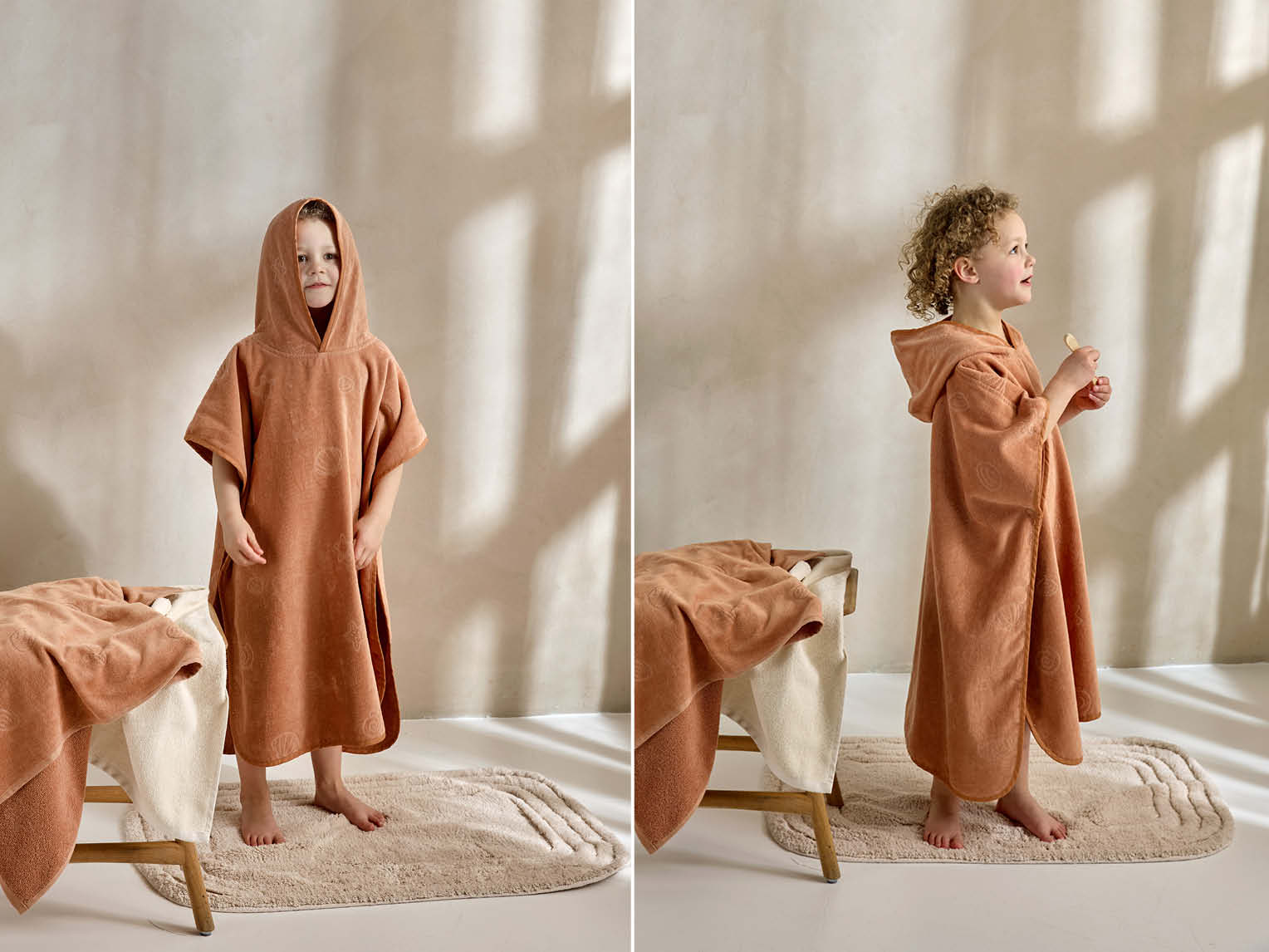 Badponcho för barn i velour seashell terracotta