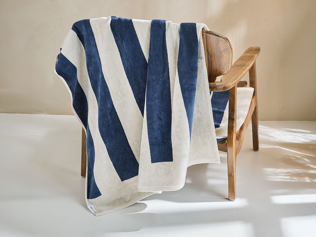 Drap de plage velours à rayures bleu marine 100x180 - 1 pc