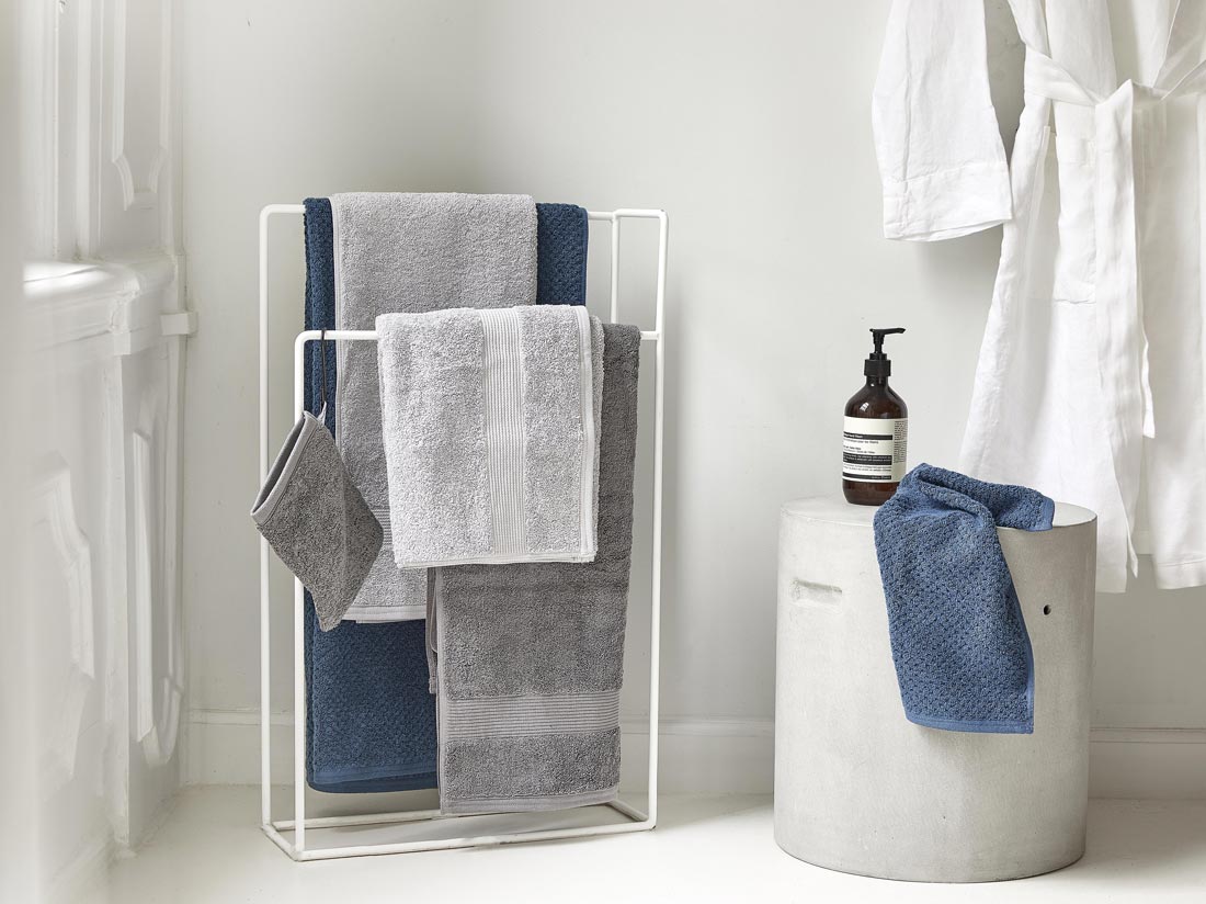 Serviettes de douche éponge gris foncé 70x140 - 2 pcs