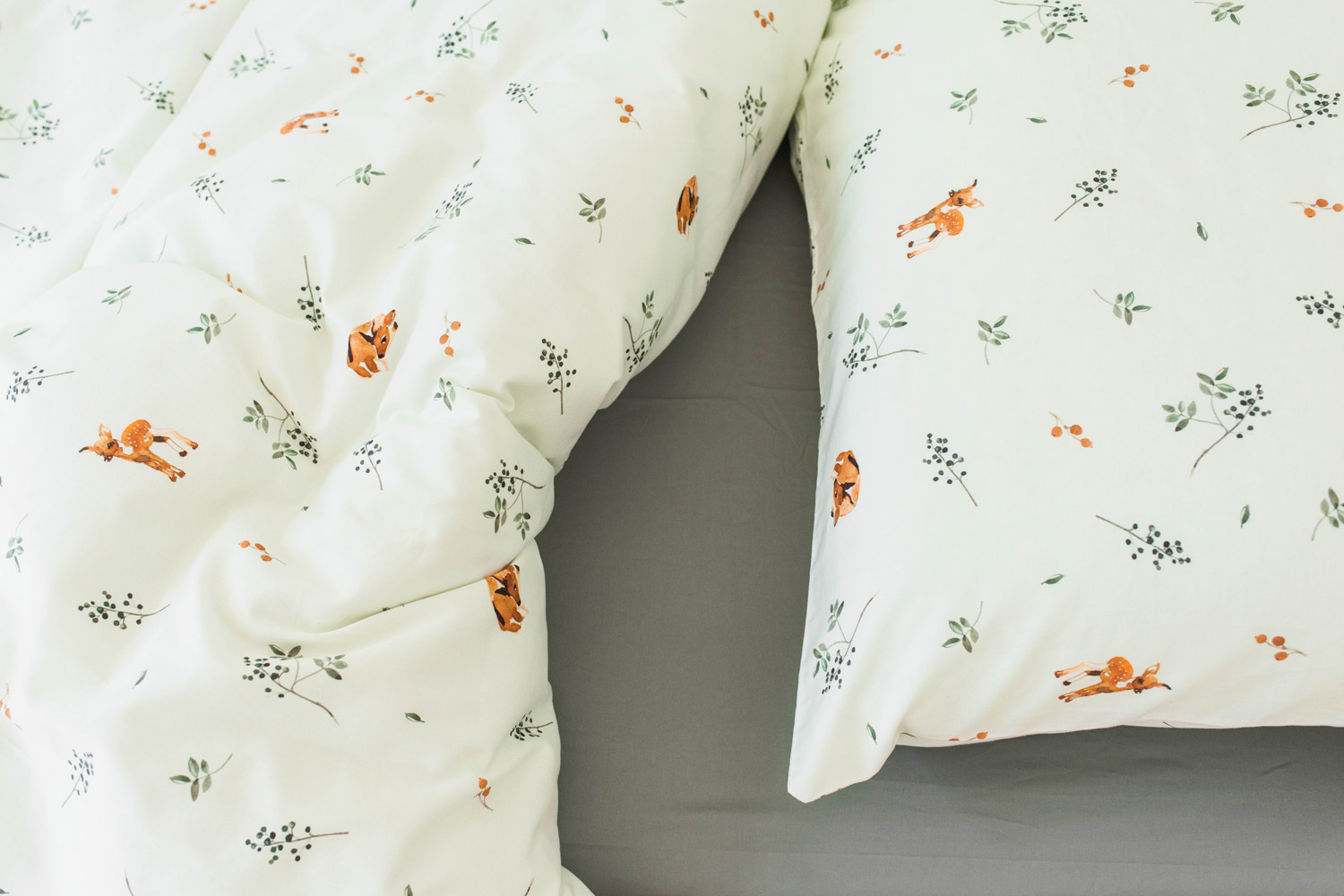 Kinderdekbedovertrek katoen satijn little deer light green