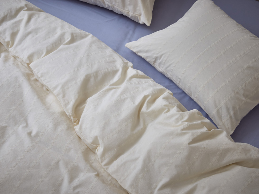 Parure de lit en coton seersucker blanc doux