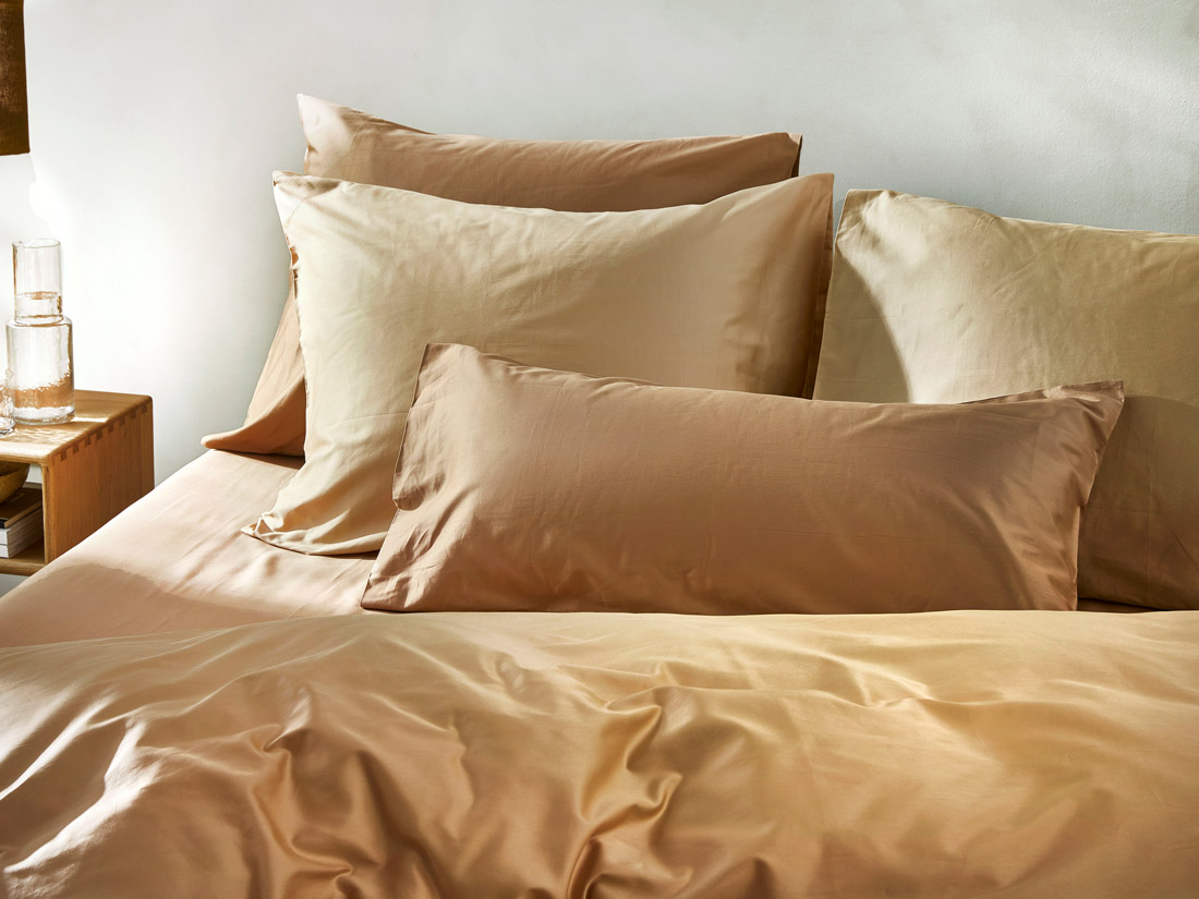 Taie d'oreiller satin de coton caramel