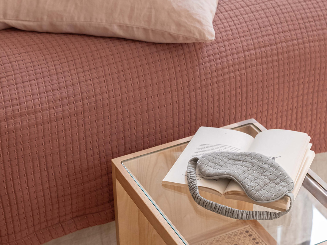 Masque de nuit en mousseline de coton vert sauge