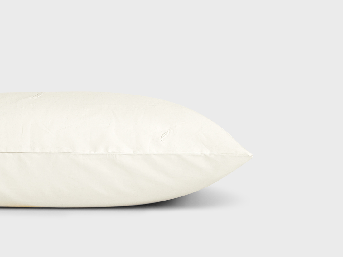 Kussensloop katoen satijn warm white feather